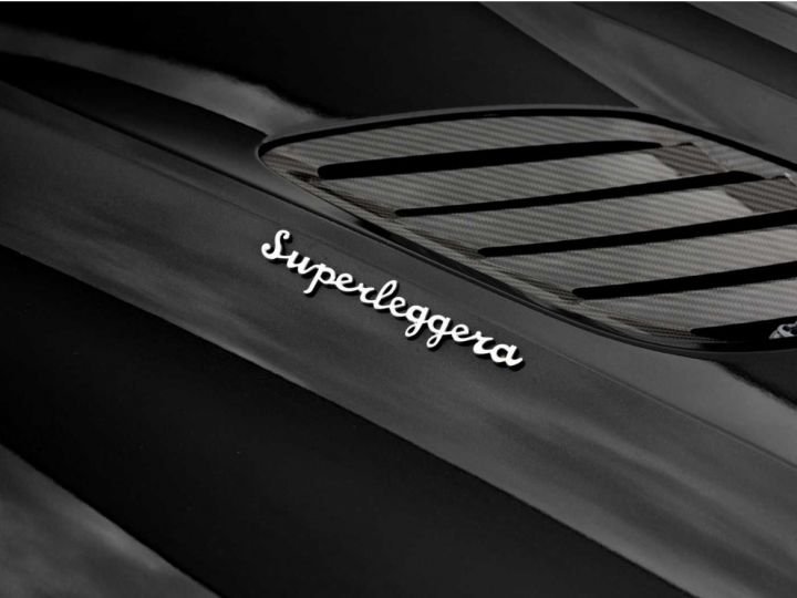 Aston Martin DBS Volante Superleggera  - 19