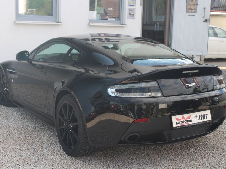 Aston Martin V12 Vantage 5.9 576 7-Speed Sportshift III 1èreM Audio System Aston Martin Premium Audio 700W Garantie 12 mois Prémium Noire - 2