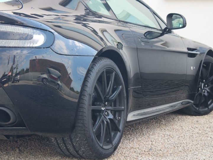 Aston Martin V12 Vantage 5.9 576 7-Speed Sportshift III 1èreM Audio System Aston Martin Premium Audio 700W Garantie 12 mois Prémium Noire - 9