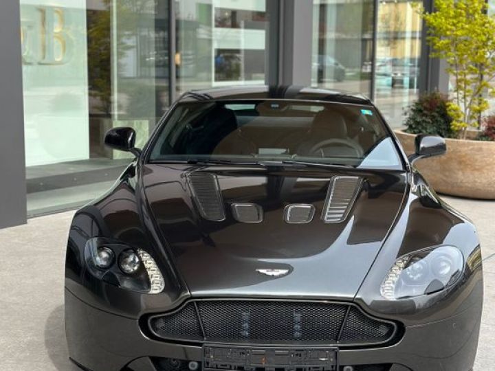 Aston Martin V12 Vantage 5.9 576 7-Speed Sportshift III 1èreM Audio System Aston Martin Premium Audio 700W Garantie 12 mois Prémium Grise - 2