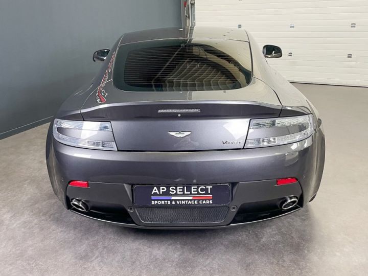 Aston Martin V8 Vantage  - 18