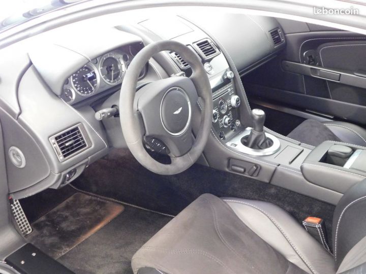 Aston Martin V8 Vantage 4.7 bvm 38350 kms Noir - 4