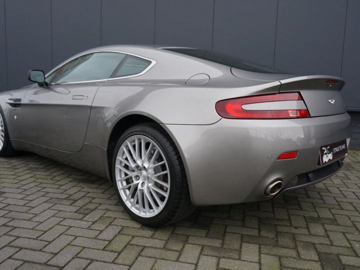 Aston Martin V8 Vantage 4.7 / Garantie 12 mois Gris métallisé - 3