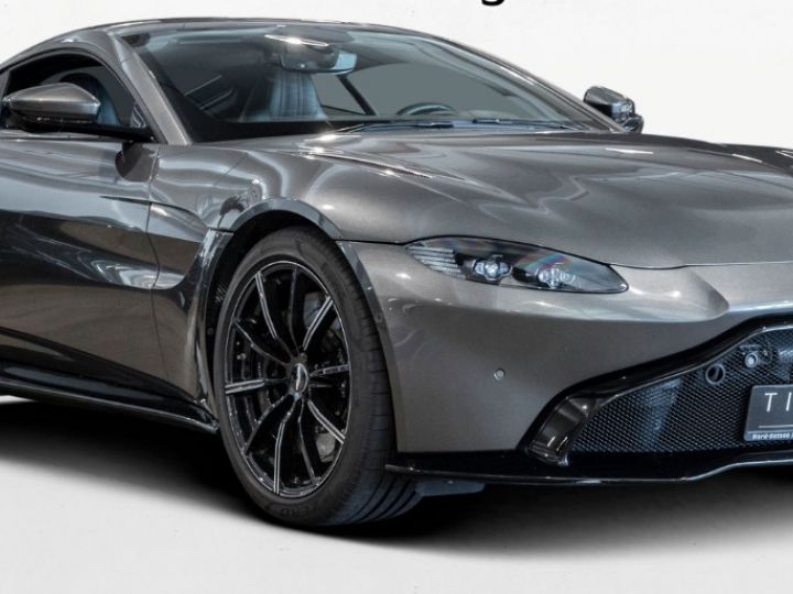 Aston Martin V8 Vantage Carbon  - 1