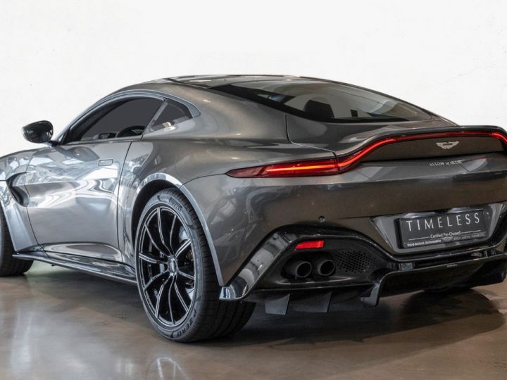 Aston Martin V8 Vantage Carbon  - 2