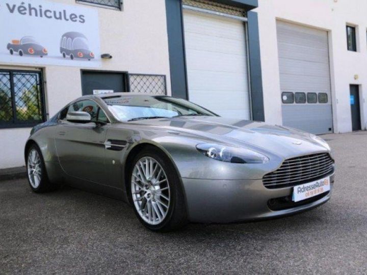 Aston Martin V8 Vantage COUPE 4.7 420 SPORTSHIFT BVS     Essence TUNGSTENE SILVER - 1