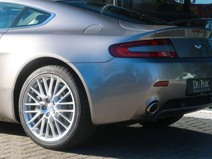 Aston Martin V8 Vantage Manuelle / Garantie 12 mois Gris métallisé - 5