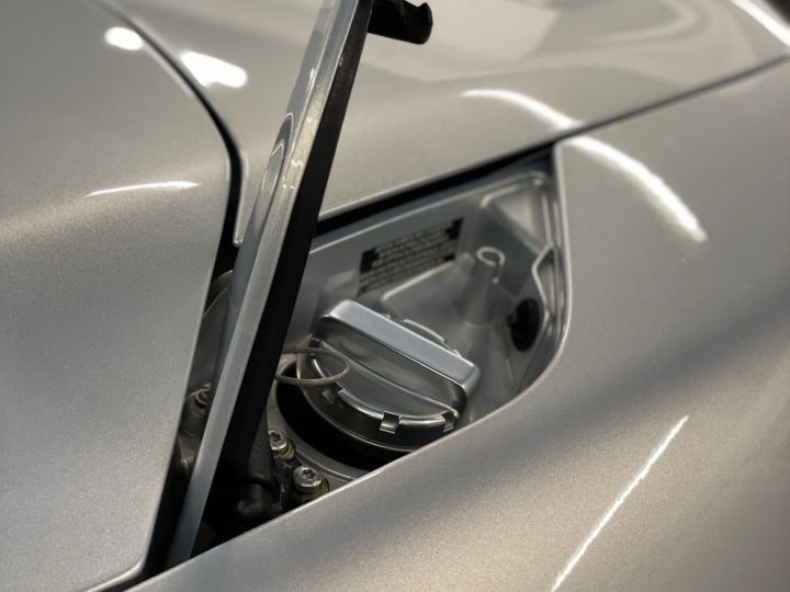 Aston Martin V8 Vantage ROADSTER 4.7 420 SPORTSHIFT BVS Lightning Silver - 46