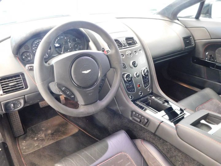 Aston Martin V8 Vantage S N430 Sportshift II 2016 30637kms Noir - 4