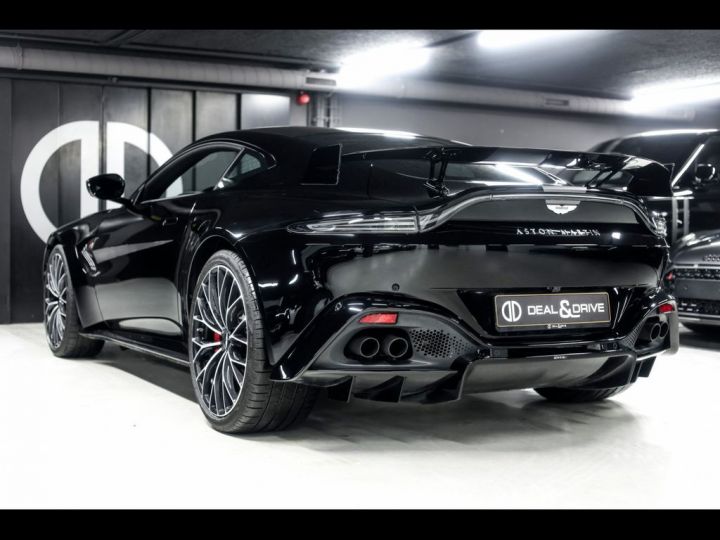 Aston Martin V8 Vantage V8 4.0 534 F1 EDITION COUPE AEROKIT CARBON  RARE  JA 21  360° Garantie : 12 mois  Aston Martin jusqu'au 31/08/2024 Reconductible Noire - 6