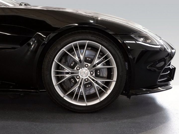 Aston Martin V8 Vantage V8 Roadster  - 5