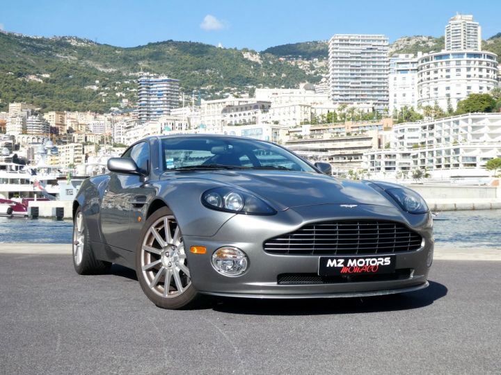 Aston Martin Vanquish S 5.9 V12 528 2+2 Gris Tungsten Vendu - 9