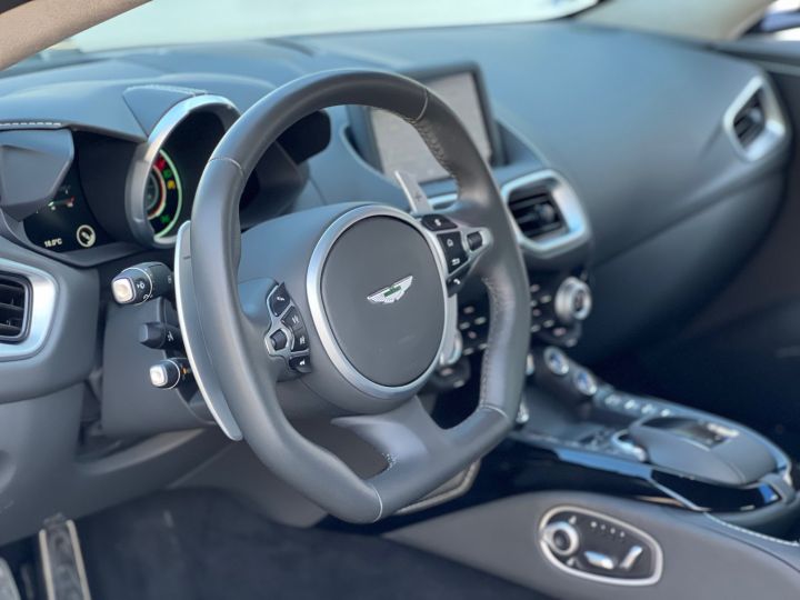 Aston Martin Vantage 4.0 V8 Bi-Turbo Touchtronic Blue - 23