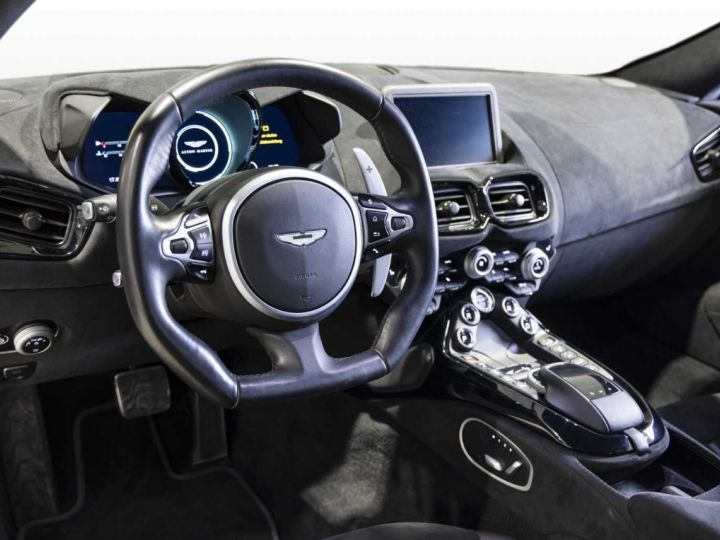 Aston Martin Vantage Gris china  - 3