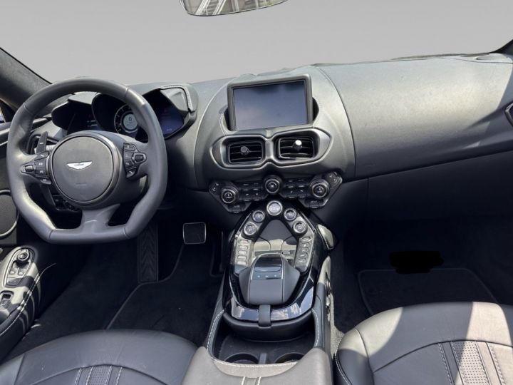 Aston Martin Vantage V8  - 6