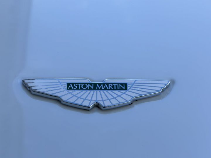 Aston Martin Vantage V8 VANTAGE 4.3 384cv blanc métal nacré - 10