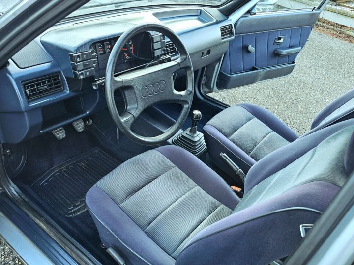 Audi 80 CC 1.8L 90ch Bleu azur métallisé - 12