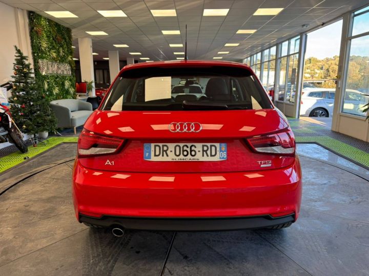 Audi A1 1.0 TFSI 95ch ultra Ambition Luxe S tronic 7 ROUGE - 4