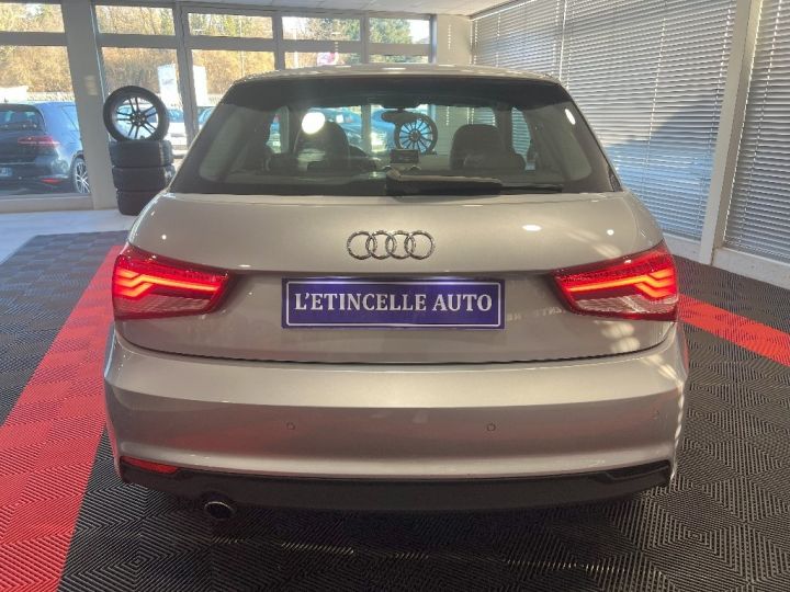 Audi A1 1.6 TDI 116 S tronic 7 Ambition Luxe Gris Clair - 9