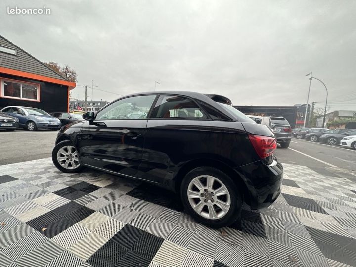 Audi A1 1.6 TDI 90CH FAP AMBIENTE S TRONIC 7 Noir - 2