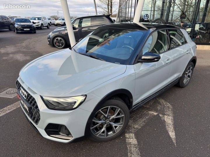 Audi A1 116CH S LINE Garantie 6 ans City Carver Keyless LED Carplay Sièges chauffants 17P 385-mois Occasion