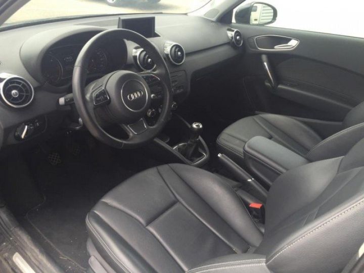 Audi A1 AMBITION LUXE 1.6 TDI 105CV     Diesel NOIR - 6