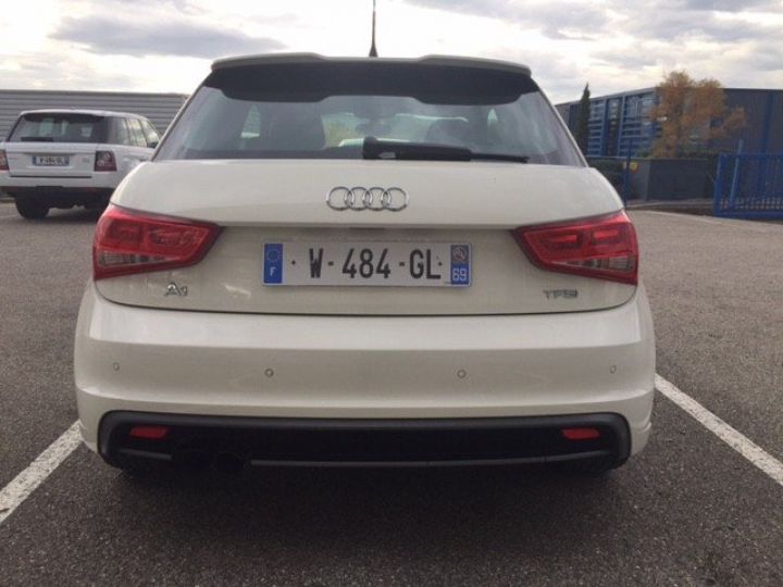 Audi A1 AMBITION S-LINE 1.4 TFSI 185 CV S-TRONIC     Essence BLANC - 18