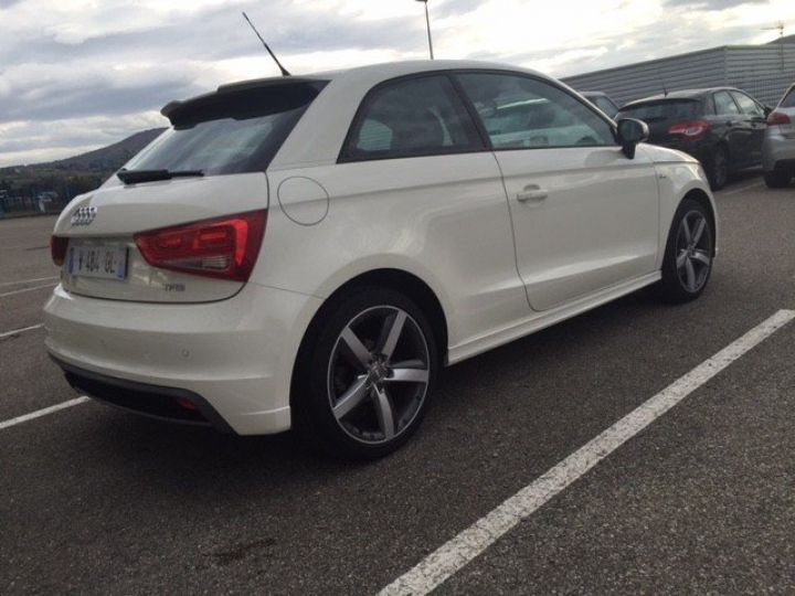 Audi A1 AMBITION S-LINE 1.4 TFSI 185 CV S-TRONIC     Essence BLANC - 19