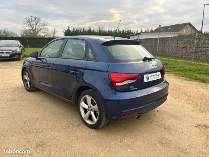 Audi A1 Sportback 1.0 TFSI 95 ultra Metropolitan Bleu - 8