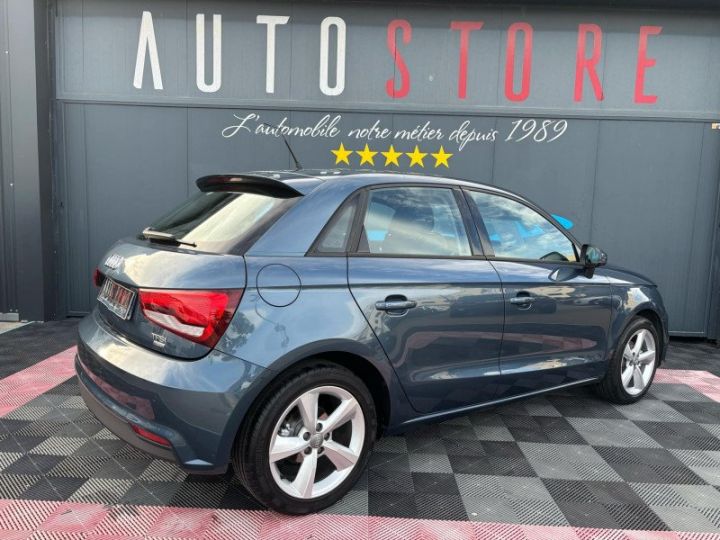 Audi A1 Sportback 1.0 TFSI 95CH ULTRA Bleu - 3