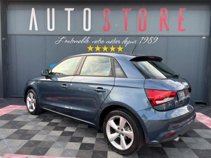 Audi A1 Sportback 1.0 TFSI 95CH ULTRA Bleu - 4