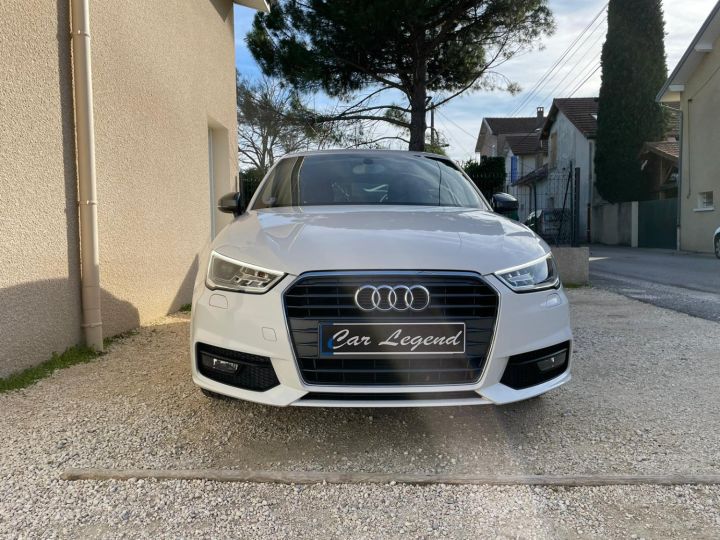 Audi A1 Sportback 1.0 TFSI 95ch ultra Ambiente  - 4