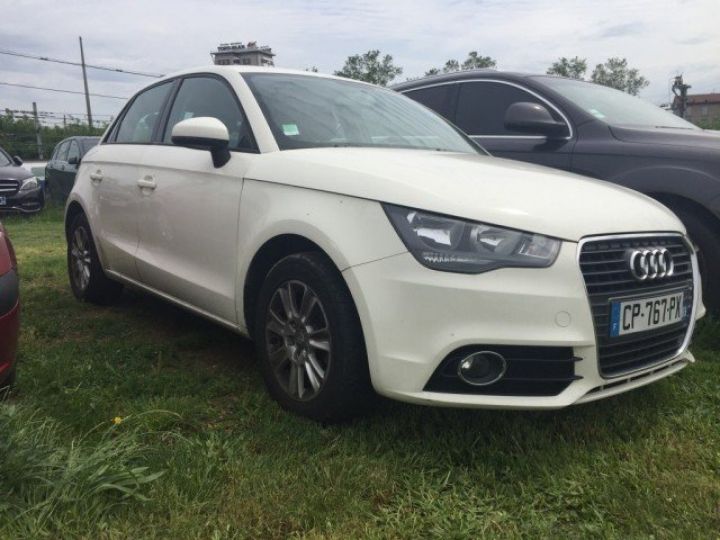 Audi A1 Sportback 1.2 TFSI 86 CV AMBITION     Essence BLANCHE - 1