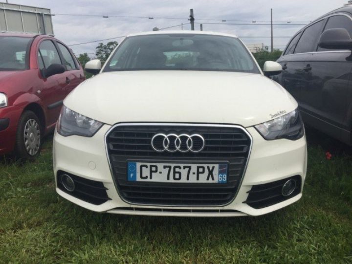 Audi A1 Sportback 1.2 TFSI 86 CV AMBITION     Essence BLANCHE - 2