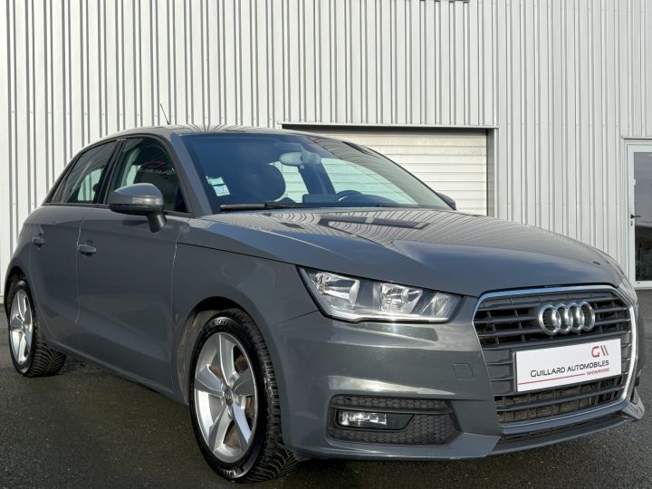 Audi A1 Sportback 1.4 TDI 90ch ULTRA AMBITION Gris - 3