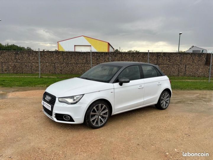 Audi A1 Sportback 1.6 TDI 105 S line Noir - 1