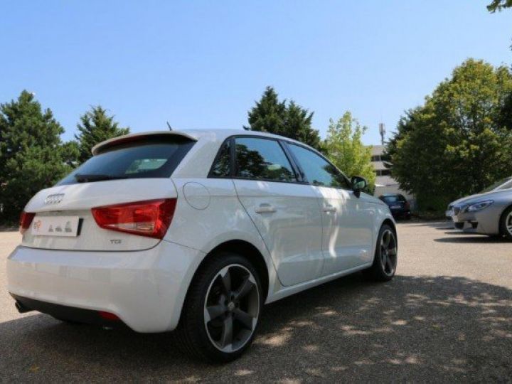 Audi A1 Sportback 1.6 TDI 90CV S-TRONIC AMBITION     Diesel BLANC - 22