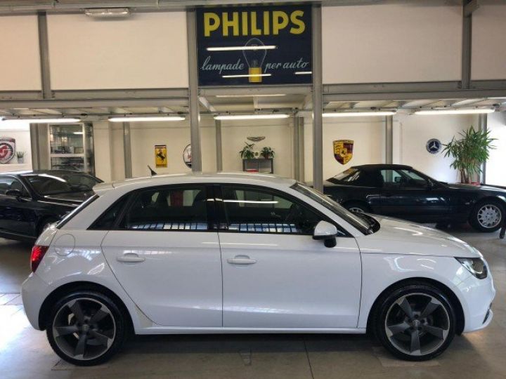 Audi A1 Sportback 1.6 TDI 90CV S-TRONIC AMBITION     Diesel BLANC - 10