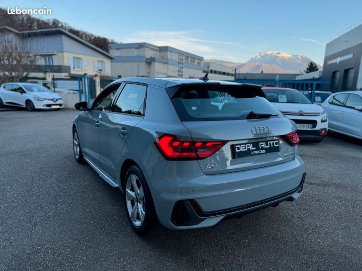 Audi A1 Sportback 30 TFSI 110ch S line tronic 7 Gris - 4