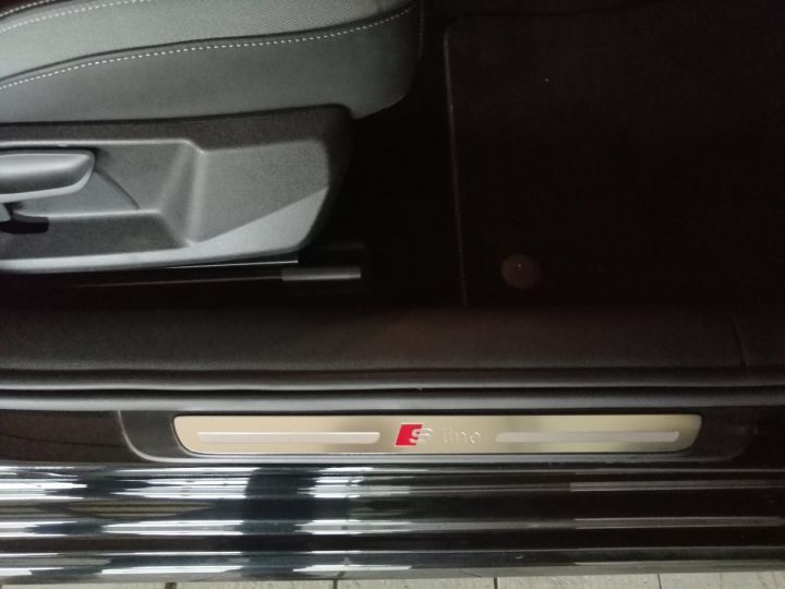 Audi A1 Sportback 30 TFSI 116 CV SLINE BVA Noir - 11