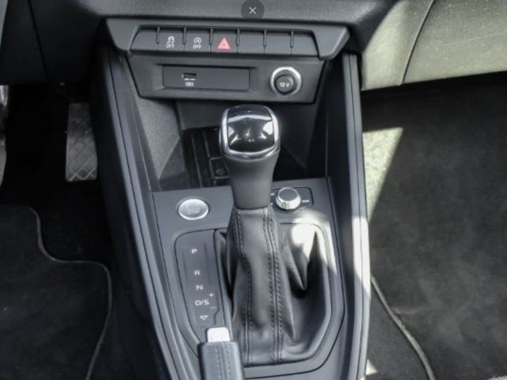 Audi A1 Sportback 30 TFSI 116 S-TRONIC 11/2019 noir métal - 11