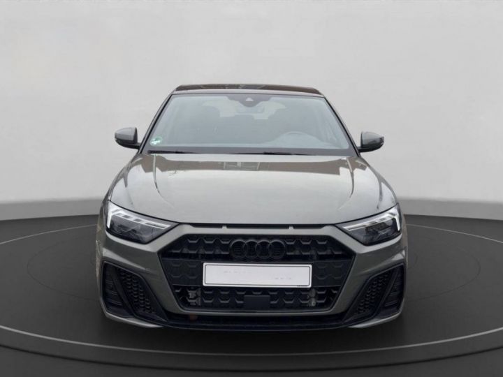 Audi A1 Sportback 30 TFSI S-Line Gris Chronos Métallisé - 2