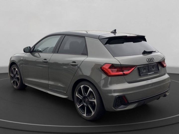 Audi A1 Sportback 30 TFSI S-Line Gris Chronos Métallisé - 4