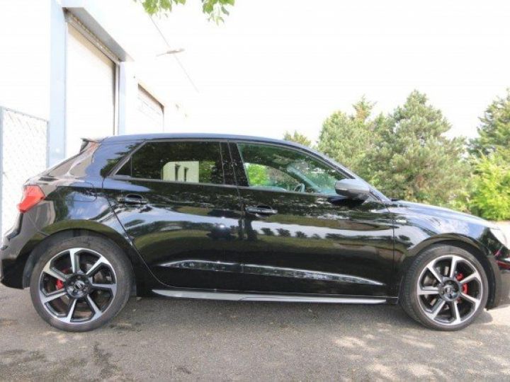 Audi A1 Sportback 40 TFSI 200CV STRONIC 6 S LINE     Essence NOIR - 38