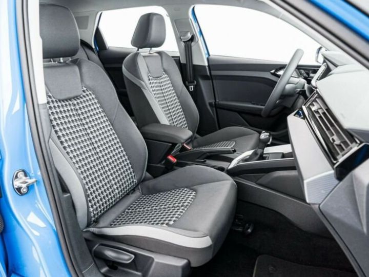 Audi A1 Sportback # Sportback Sport S line #  Bleu - 9