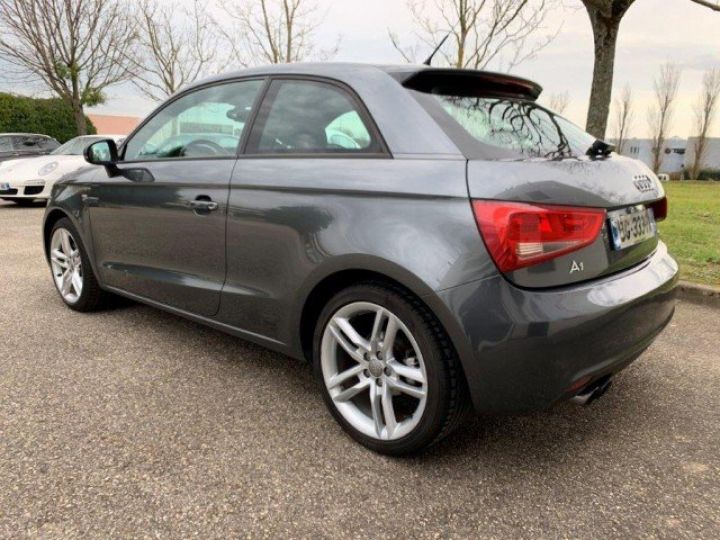 Audi A1 TFSI 122 S TRONIC S LINE     Essence GRIS DAYTONA - 19