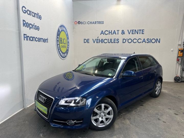 Audi A3 1.6 TDI 90CH DPF AMBITION 5 pts Bleu - 1