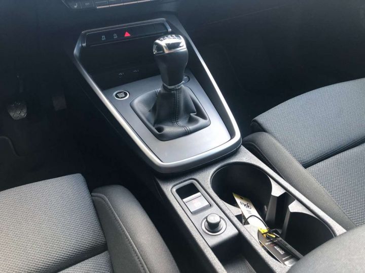 Audi A3 35 TFSI Sport Edition LED, Navi, Carplay, Camera Noir Métallisé - 19