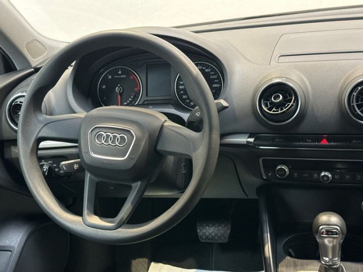 Audi A3 Berline 30 TDI 116CH TRONIC 7 EURO6D-T Gris - 9