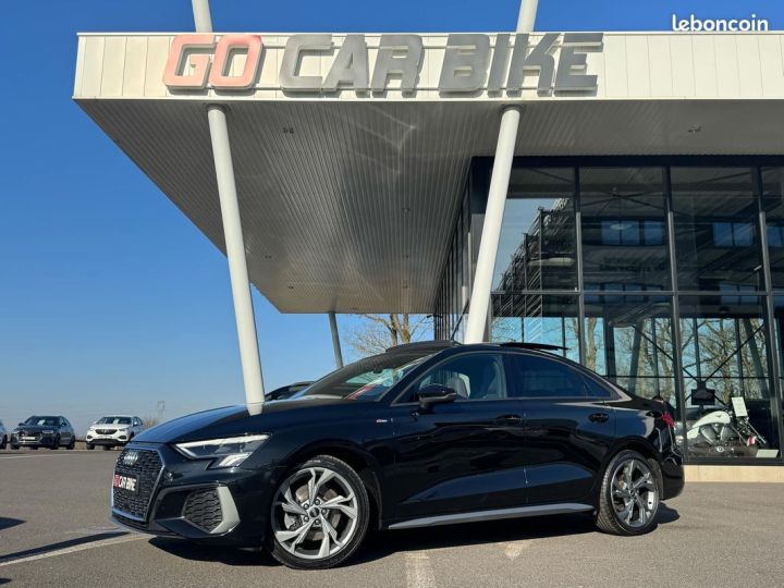 Audi A3 Berline S-Line 150CH S-Tronic Garantie 6 ans Toit ouvrant Camera de recul Affichage tête haute Apple CarPlay GPS 18P 429-mois Occasion